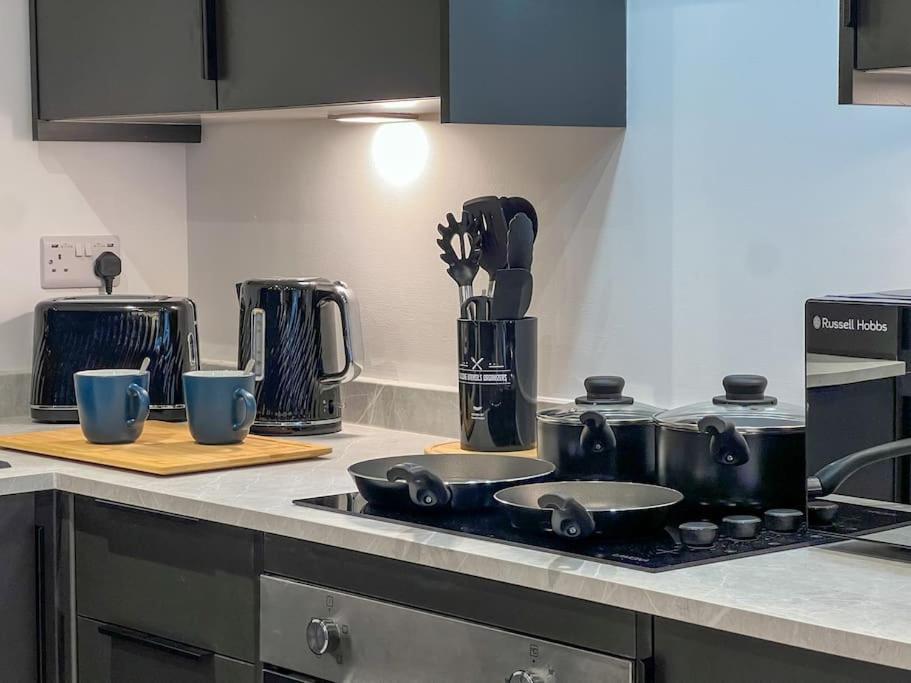 Orange Rentals-High Spec, Midnight Suite, Sleeps 4-Pets Welcome! Liverpool Luaran gambar